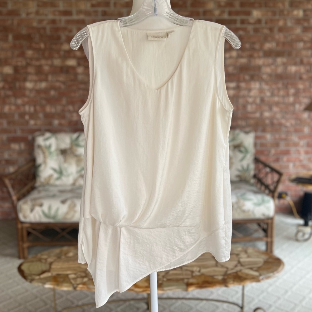 Chico’s Top Tunic Silky Asymmetrical Hem Ivory Cream M Blouson Sleeveless Chic